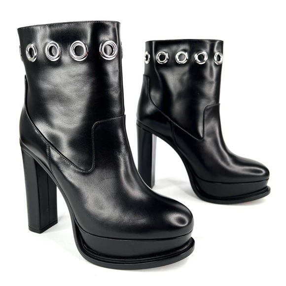 Alexander McQueen Eyelet Detailed Black Leather Platform Heel Boots Size EU 38.5 - Picture 11 of 11